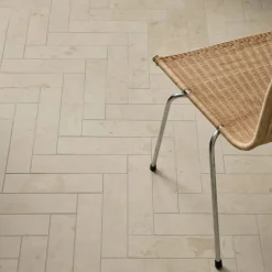 J66 Norrvange Ivory Honed 60x60 cm